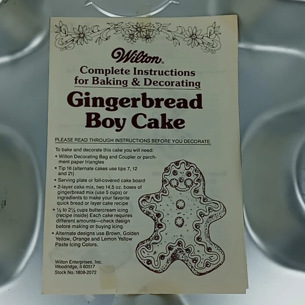 Vintage 1985 Wilton Gingerbread Boy Cake Mold/Pan With Recipes NWOT